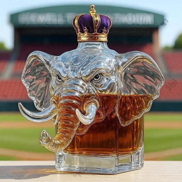 Egy üveg Elephant Crown Royal whisky