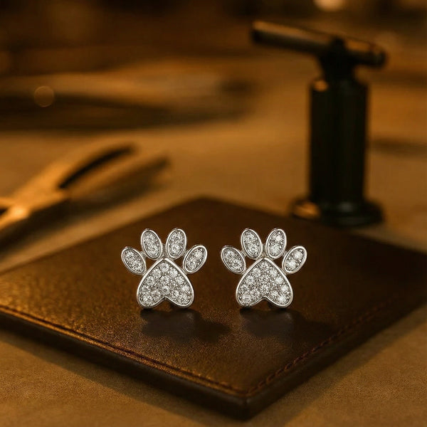 Sterling ezüst mancsnyom fülbevaló - kristállyal díszítve